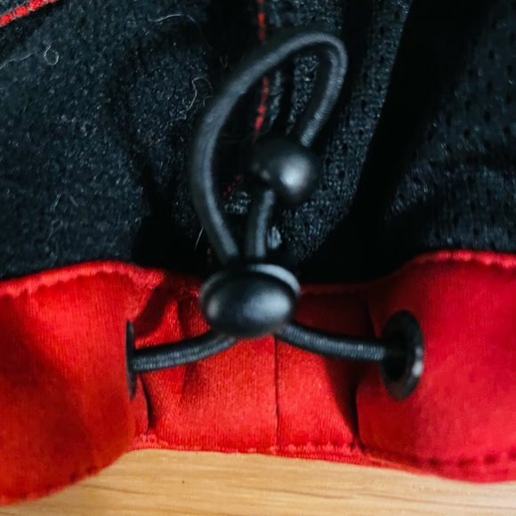 Misty Mountain Hooded Jacket - Picture 11 of 14